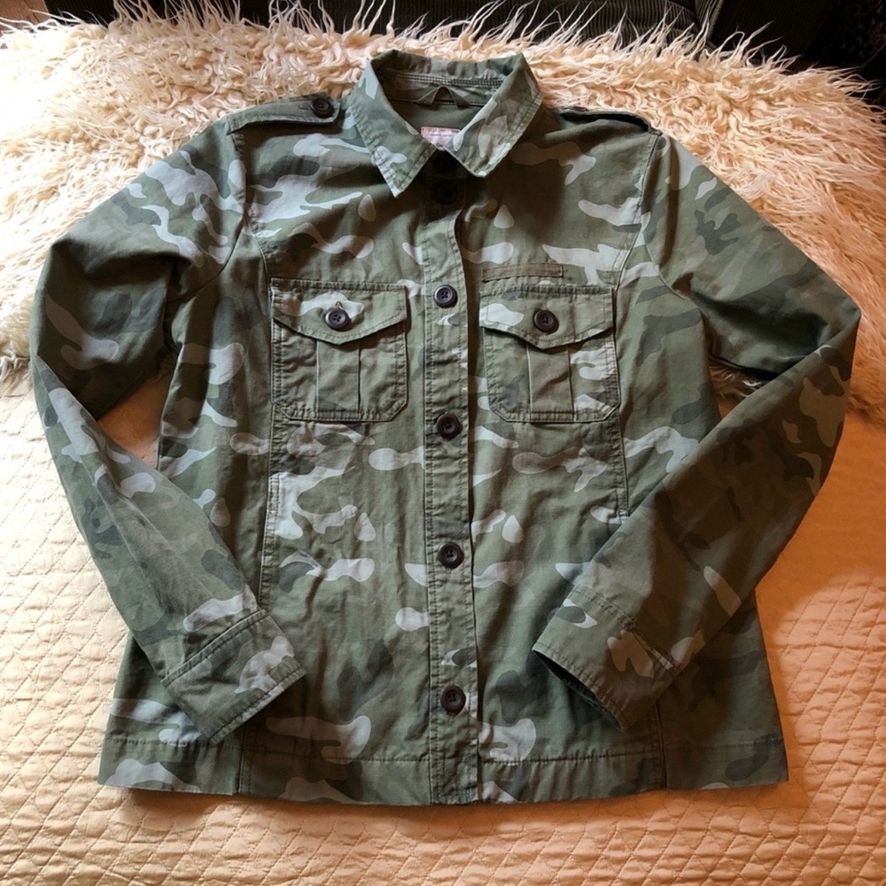 💚 EUC GAP Green Camouflage Utility Jacket